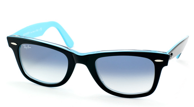 Optez pour des lunettes de vue fashion pour bronzer autour de la piscine