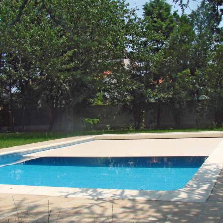 Hivernage : couverture piscine ou volet piscine?