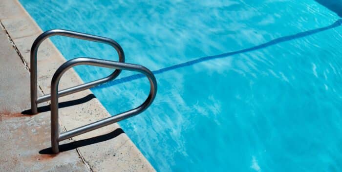 piscine coque béton
